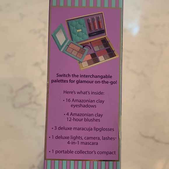 New Tarte Away Oui Go Portable Palette & Collector’s Set - Picture 5 of 6